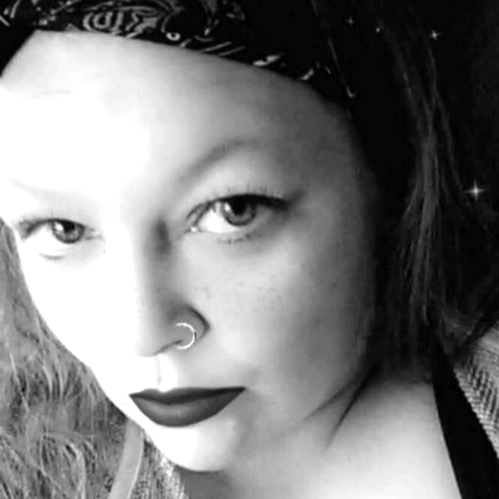 Meet your Posher, Tonya